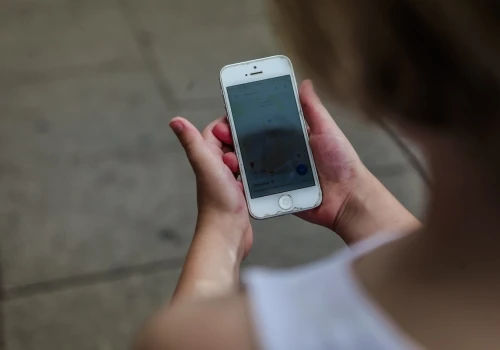 Szkoła bez telefonów? Rząd szykuje poważne zmiany