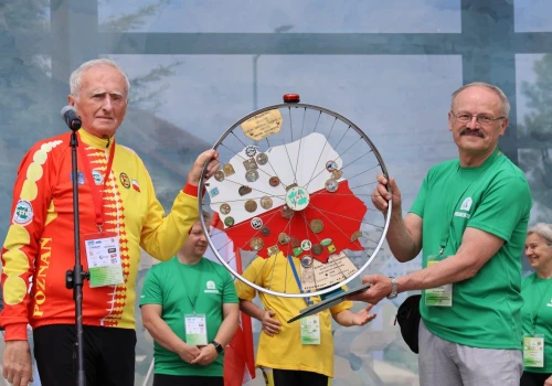 Ustroń stolicą turystyki rowerowej. Rowerzyści rozpoczęli 66. Zlot Przodowników Turystyki Kolarskiej PTTK