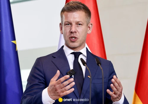 Czystki w węgierskim MSZ. Zwalniani są 