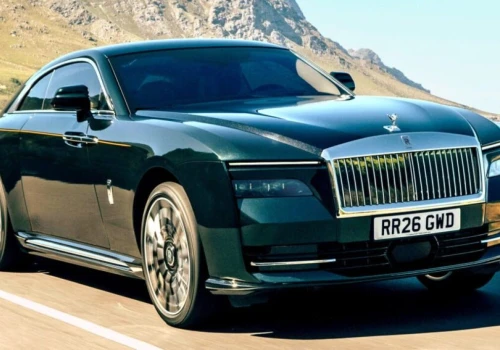 Rolls-Royce ulepszył Spectre. Więcej mocy i dłuższy zasięg