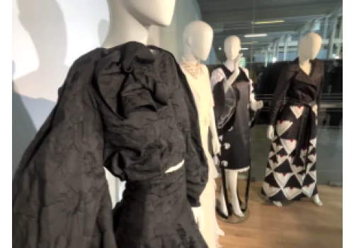 Największa w kraju wystawa poświęcona polskiej modzie XXI w. w Muzeum Włókiennictwa w Łodzi