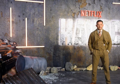 Tom Hardy jednak wyrzucony ze „Strefy gangsterów”? Gigant streamingowy może „stracić miliony”