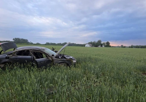 Zostawił dziecko w aucie obcego mężczyzny. Wpadł po tygodniu