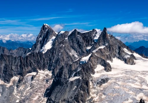 Polak porażony piorunem w Alpach. Akcja ratunkowa z wielkimi problemami