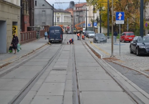 Dariusz Wójtowicz składa zawiadomienie do prokuratury. Czy remont torowiska tramwajowego przerwano z motywów politycznych?