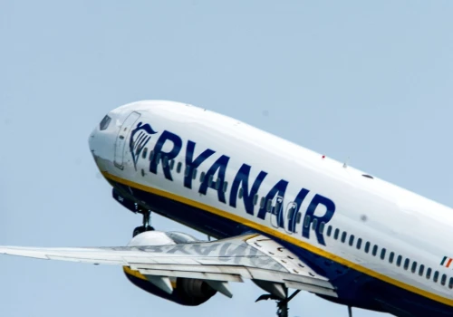 Samolot Ryanair odleciał bez 150 pasażerów. 