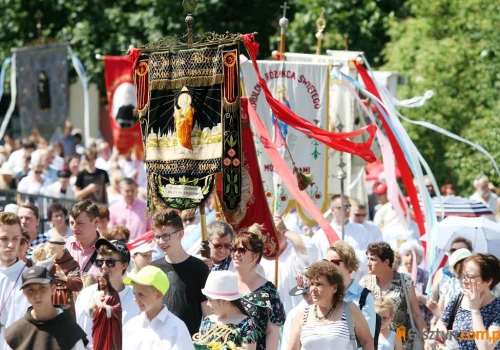 Boże Ciało w Olsztynie. Te ulice czasowo przejmą procesje wiernych