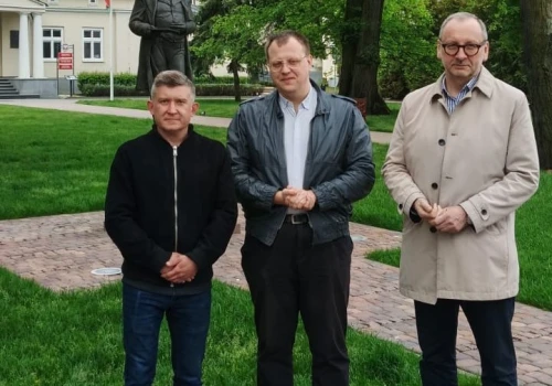 W Zduńskiej Woli powstaje kapsuła czasu. Mieszkańcy mogą dołożyć własne pamiątki