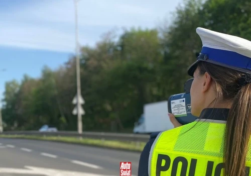 Policjanci często stają za znakiem D-42. W Boże Ciało mogą posypać się mandaty