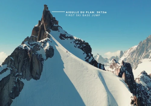 Matthias Giraud — pierwszy zjazd ski-BASE z Aiguille du Plan