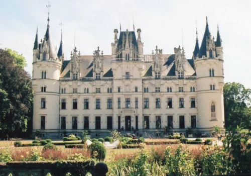 Ma 120 pomieszczeń i przypomina słynny Chambord. Mało kto słyszał o tej perełce