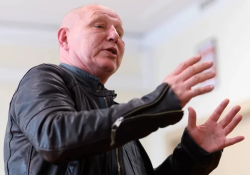 Słynny jasnowidz ujawnił, ile bierze za swoje wizje. „Mam dużo spraw”