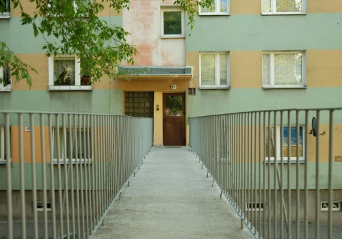 Zapłacił 50 zł. Uchroniło go to przed zakupem mieszkania z poważnym problemem