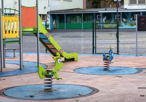 Zapaść demograficzna uderzy w zyski firm. „Nie rodzą się ani pracownicy, ani przyszli klienci”