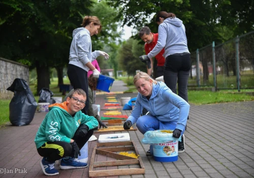Przygotowania do procesji Bożego Ciała w parafiach NSPJ i Matki Bożej