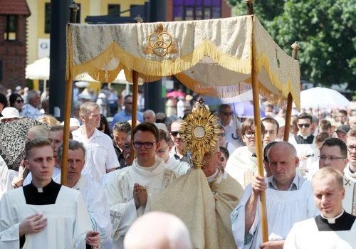 Boże Ciało - prawie 800 lat tradycji publicznego manifestowania wiary
