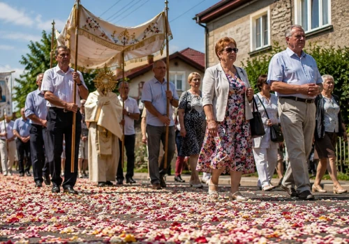 Tego lepiej nie rób w Boże Ciało. Dawniej wierzono, że przynosi pecha