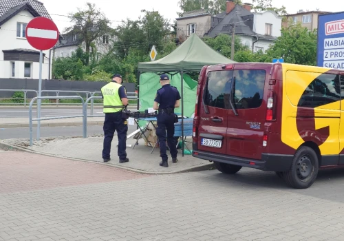 Sprzedaż owoców w miejscu zabronionym. Powiadomiono straż miejską – foto
