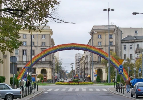 Tęcza jednak nie wróci na Plac Zbawiciela? Są problemy, będzie protest. Szczegóły