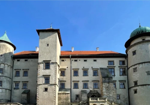 Imponujący zamek godzinę drogi od Krakowa. Idealny na weekendową wycieczkę