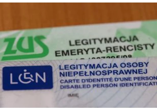 Specjalna karta dla seniorów. Emeryci mogą korzystać ze zniżek w całej Polsce