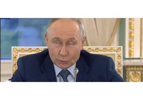 Putin zapewnia dziennikarzy, że wygrywa. „Obronę przeciwdronową się poprawi”