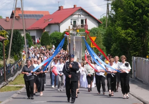 Publiczne wyznanie wiary i przystrojone domy. Tak Rychnowy świętowały Boże Ciało