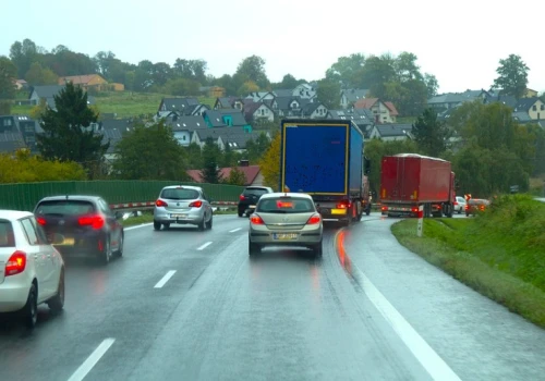 Nowa zakopianka i stary spór o przebieg drogi. Trasa S7 znów dzieli gminy