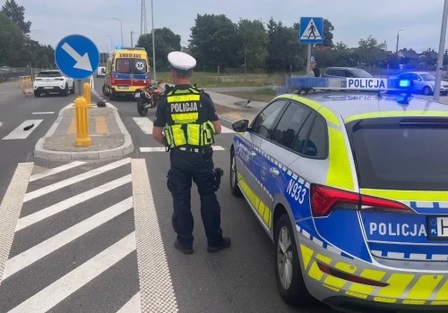 17-latek potrącił starszego mężczyznę. Poszkodowany ma obrażenia głowy