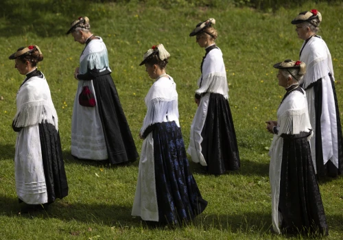 Procesja Bożego Ciała na jeziorze w niemieckiej Bawarii
