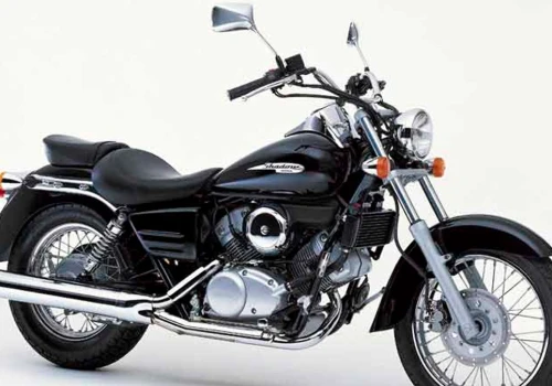 Prawie jak Harley. Ten motocykl 125 da ci upragnione złudzenie