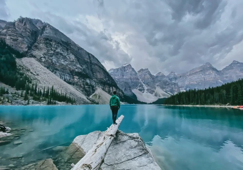 Najpiękniejsza część Kanady 🐻🏔️ Loty do Calgary za 2265 PLN