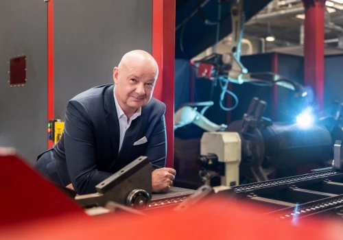 SUNEX S.A. utrzymuje ciągłość zarządzania i koryguje strategię zagraniczną. Decyzje walnego zgromadzenia i prolongata finansowania bankowego