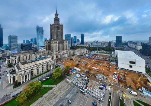 Warszawa kibicuje Mai Chwalińskiej. Tenisowa strefa kibica przy PKiNie