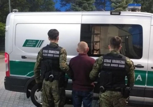 Warszawa. Ukrainiec wyłowił gigantycznego suma. Ma zakaz wjazdu do strefy Schengen