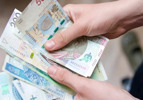 Praca z pensją do 14 tys. złotych. Pracodawca oferuje dwa systemy pracy. Rekrutacja już trwa
