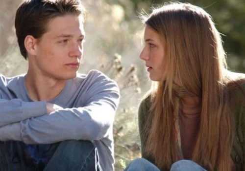 Ten serial wychował całe pokolenie widzów. Jeden z najpiękniejszych dramatów początku XXI wieku ponownie kradnie serca, ale tym razem na Netflix