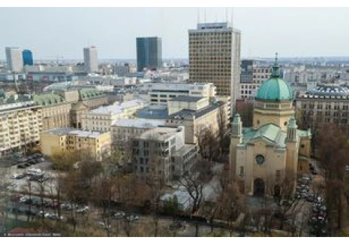 Księża budują plebanię na dawnym cmentarzu. Pochowano tam 4 tys. osób