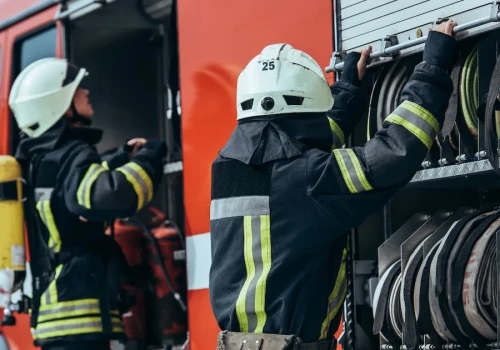 Tragiczny pożar o poranku pod Koninem. Nie żyje 17-latka, druga osoba w szpitalu