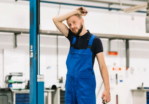 Benefity są dla panów dyrektorów, dla robotników tylko L4