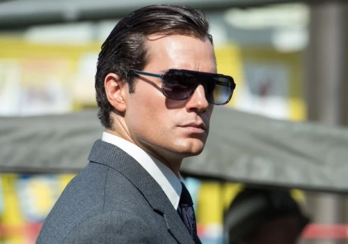 Henry Cavill zagra szpiega. To nie nowy Bond, tylko komedia