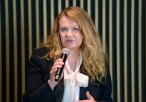 Posłanka Katarzyna Piekarska: Kobiecy ból jest bagatelizowany. „Taka jest pani uroda”
