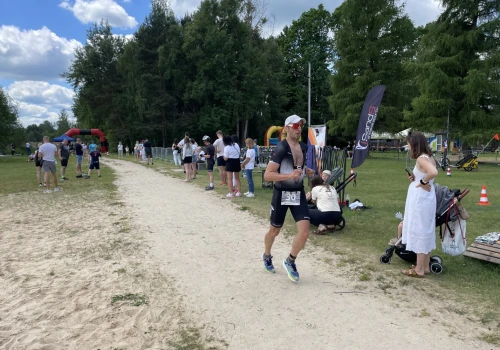 Pływali, jeździli na rowerze i biegali. Udane zawody w Mostkach