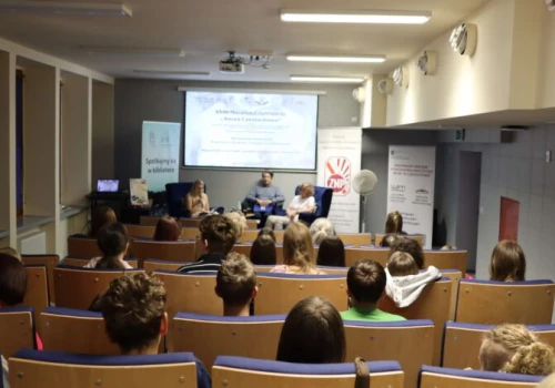 Legendy i historia miasta ożyły w bibliotece. Ponad 200 osób na Maratonie Czytelniczym