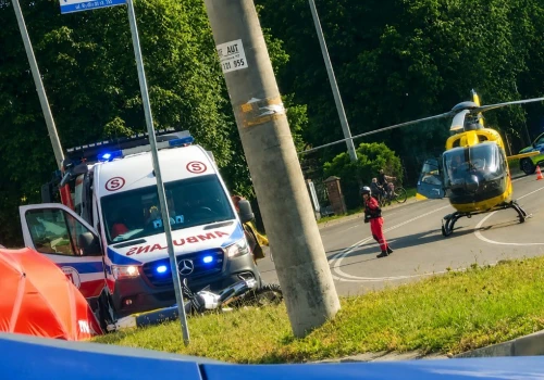 Tragiczny wypadek na wjeździe do Bychawy. Nie żyje motocyklista, droga zablokowana