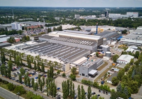 Z Łodzi na cały świat. Tu działa największa fabryka transformatorów Hitachi Energy w Europie