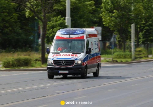 Tragedia nad stawem w Wielkopolsce. Wędkarz zginął porażony prądem
