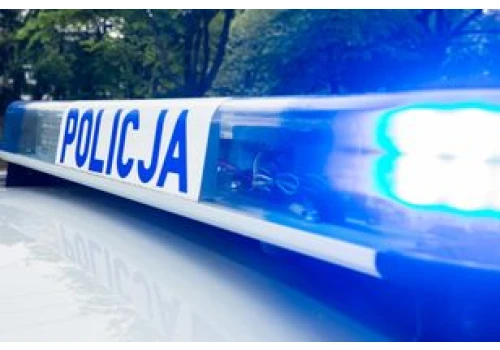 Groźny wypadek w Ząbkach. Trzy osoby ranne