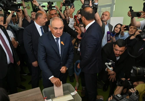 Armenia wybiera między Rosją a Zachodem. Problem w tym, że żadnej ze stron nie może wybrać do końca