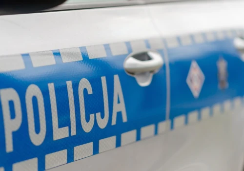 Nie żyją dwie osoby, trzecia walczy o życie. Tragiczny wypadek w Ząbkach pod Warszawą